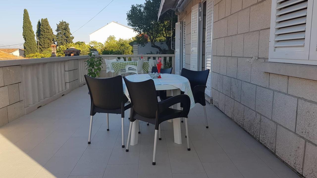 Apartments Toncic Lumbarda Zewnętrze zdjęcie